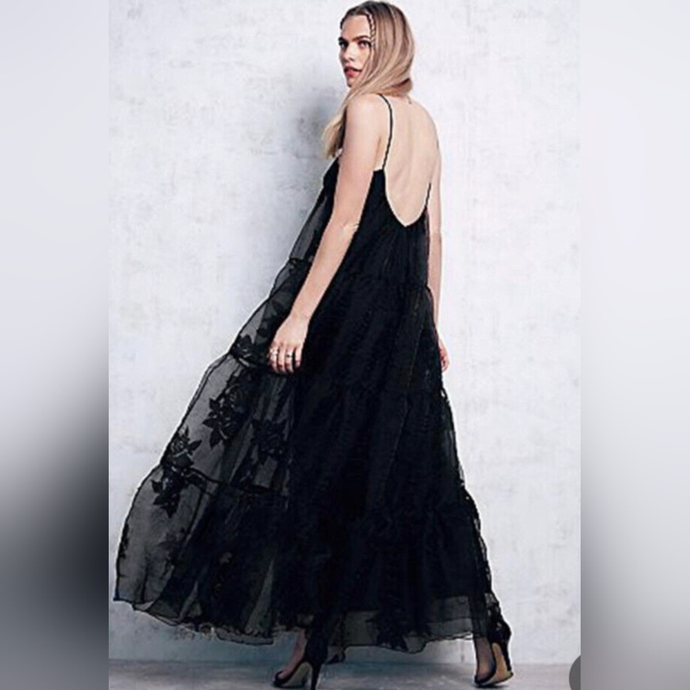 Free People Black Rose Tiered Sheer Overlay Floral Crinkle Maxi Dress 0